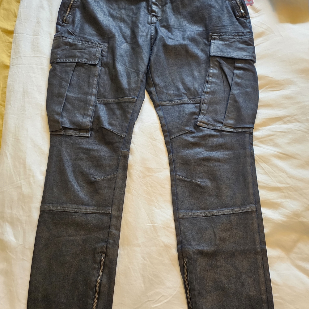 Guess Men's Charcoal Cargo Jeans
